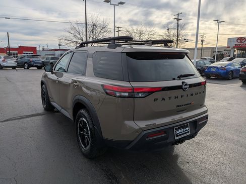 Used 2023 Nissan Pathfinder Rock Creek image 7