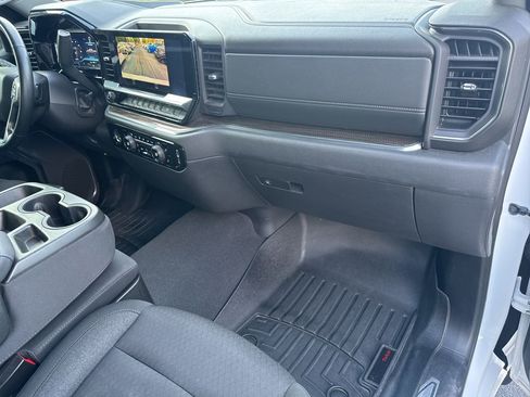 Used 2023 Chevrolet Silverado 1500 LT image 60