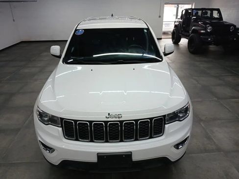 Used 2017 Jeep Grand Cherokee Laredo AWD/4WD image 43