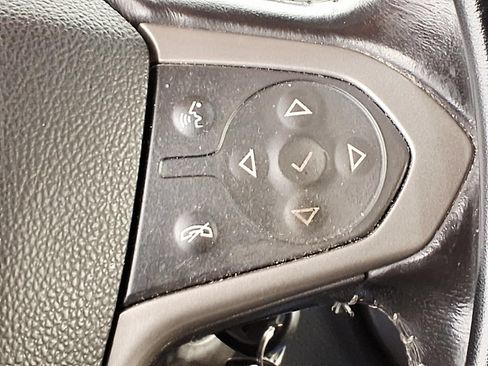 Used 2016 Chevrolet Colorado Z71 w/ LPO, Door Decal Package AWD/4WD image 24