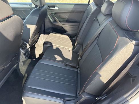 Used 2024 Volkswagen Tiguan Wolfsburg Edition image 29