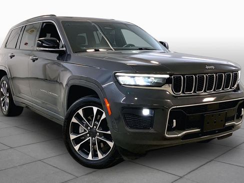 Used 2022 Jeep Grand Cherokee L Overland w/ Luxury Tech Group IV AWD/4WD image 2