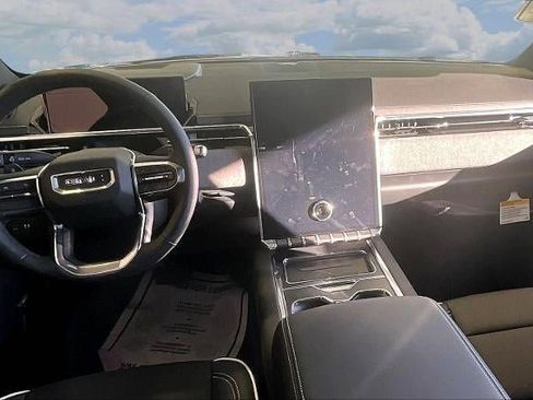 New 2026 GMC Sierra EV Elevation w/ Premium Package AWD/4WD image 4
