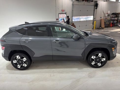 Used 2025 Hyundai Kona SEL image 4