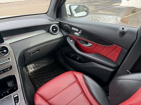 Used 2022 Mercedes-Benz GLC 300 GLC 300 image 35