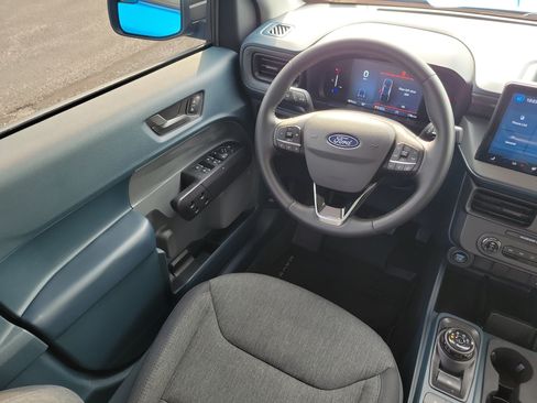 Used 2025 Ford Maverick XLT w/ XLT Luxury Package AWD/4WD image 15