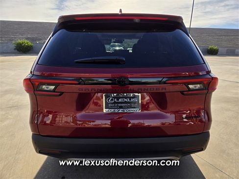 Used 2025 Toyota Grand Highlander FWD image 5