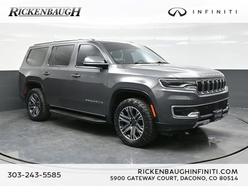 Used 2022 Jeep Wagoneer Series III w/ Flexible Seating Group AWD/4WD image 1