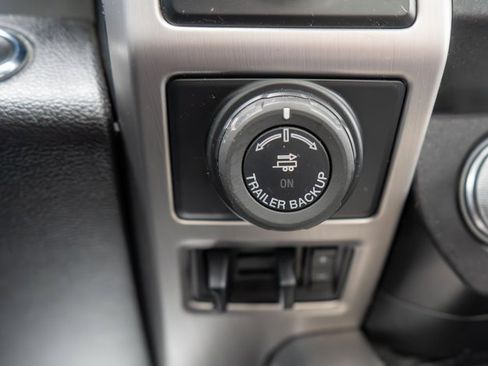 Used 2019 Ford F150 Platinum w/ Technology Package image 28