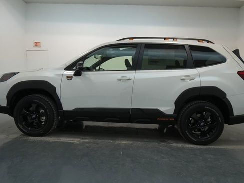 Used 2025 Subaru Forester Wilderness image 14