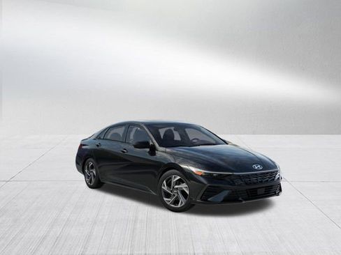 New 2026 Hyundai Elantra SEL Sport Premium FWD image 2