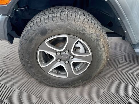 Certified 2022 Jeep Wrangler Unlimited Sport w/ Sun And Sound Package AWD/4WD image 35