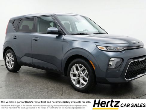 Used 2025 Kia Soul LX w/ LX Technology Package image 1