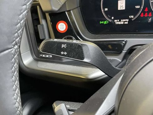 Certified 2025 Porsche Cayenne Coupe AWD/4WD image 41
