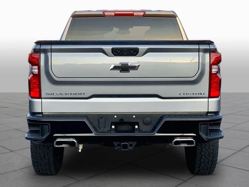 Used 2025 Chevrolet Silverado 1500 Custom Trail Boss AWD/4WD image 5