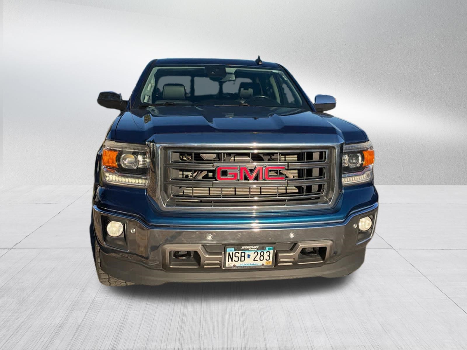 Used 2015 GMC Sierra 1500 SLT w/ SLT Crew Cab Value Package AWD/4WD image 2