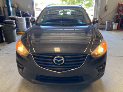 Used 2016 MAZDA CX-5 Touring FWD image 2