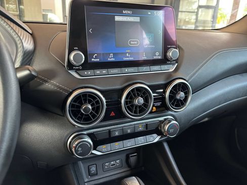 Used 2025 Nissan Sentra SV FWD image 17