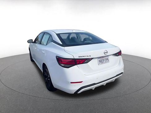 Used 2025 Nissan Sentra SV image 11