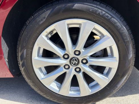 Used 2018 Toyota Camry LE image 22