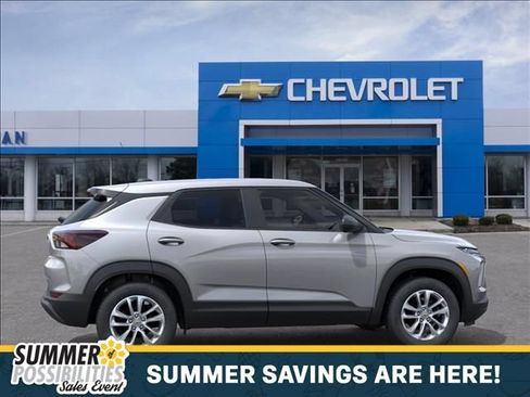 New 2026 Chevrolet TrailBlazer LS w/ LS Convenience Package FWD image 5