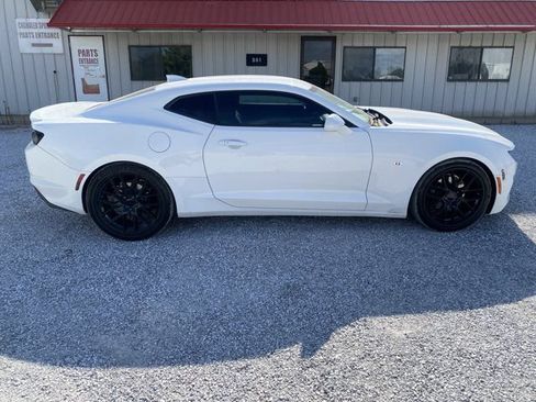 Used 2020 Chevrolet Camaro LT w/ RS Package RWD image 8