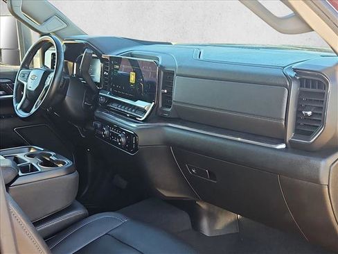 Used 2024 Chevrolet Silverado 2500 LTZ image 22