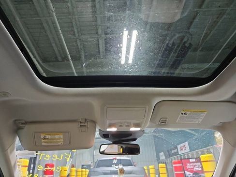 Used 2022 Ford Escape Titanium w/ Titanium Elite Package image 5