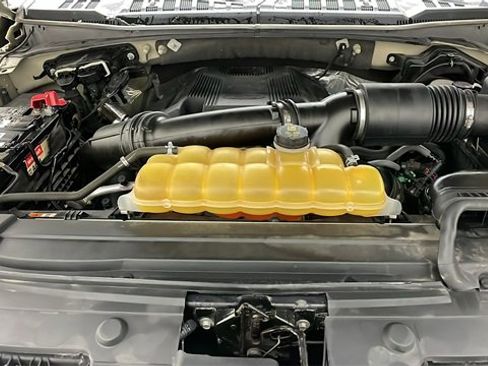 Used 2017 Ford F150 Lariat w/ Equipment Group 502A Luxury image 41