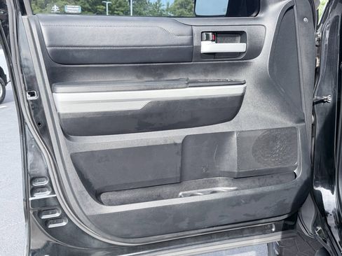 Used 2017 Toyota Tundra Limited AWD/4WD image 33