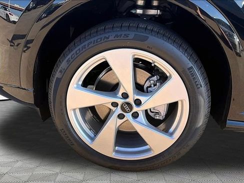 New 2026 Audi Q5 Premium Plus AWD/4WD image 8
