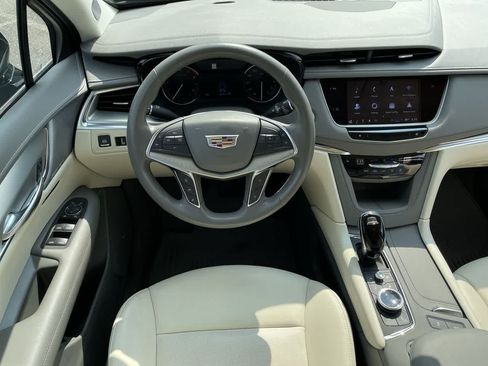 Certified 2023 Cadillac XT5 Premium Luxury AWD/4WD image 11
