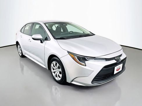 Certified 2024 Toyota Corolla LE FWD image 3