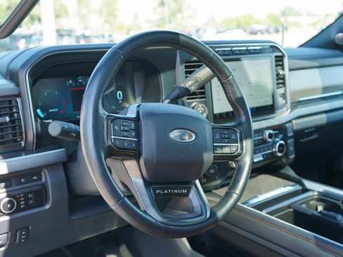 Used 2023 Ford F250 Platinum AWD/4WD image 19