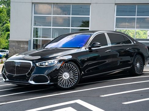 Used 2022 Mercedes-Benz Maybach S 680 4MATIC image 2