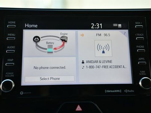 Used 2022 Toyota Venza LE image 15