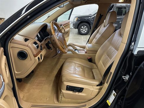Used 2008 Porsche Cayenne image 12