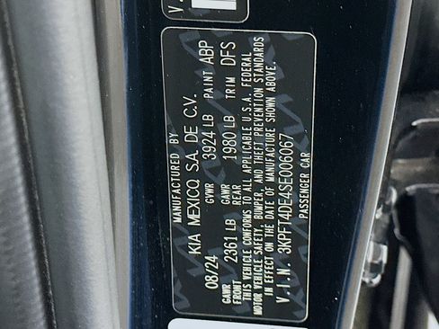 Used 2025 Kia K4 LXS image 12