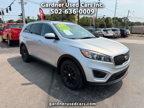 Used 2018 Kia Sorento FWD image 1