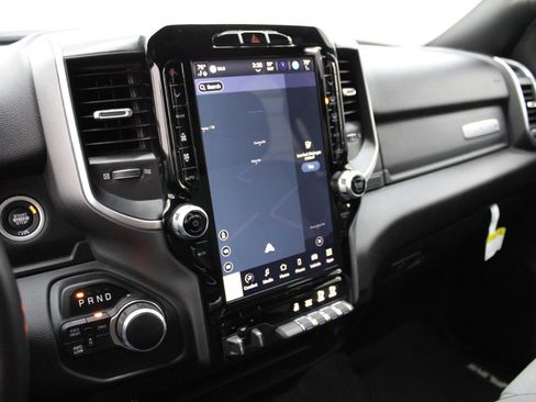 Used 2024 RAM 2500 Big Horn w/ Level 2 Equipment Group image 21