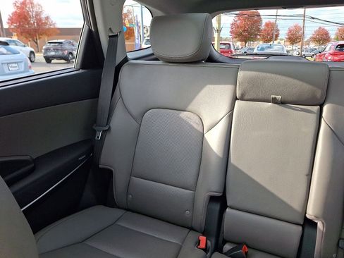 Used 2017 Hyundai Santa Fe SE Ultimate w/ SE Ultimate Tech Package 03 image 12