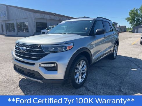 Used 2023 Ford Explorer XLT w/ Equipment Group 202A AWD/4WD image 2