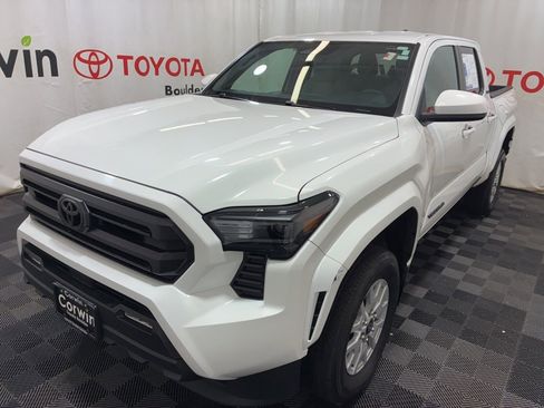 Used 2024 Toyota Tacoma SR5 AWD/4WD image 3