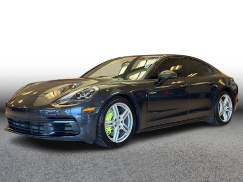Used 2018 Porsche Panamera 4 AWD/4WD image 1