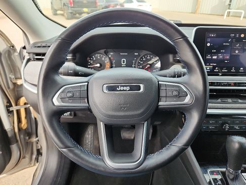 Used 2022 Jeep Compass Latitude w/ Convenience Group image 17