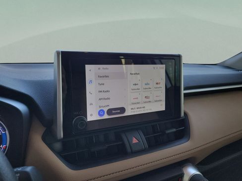 Certified 2025 Toyota RAV4 XLE image 21