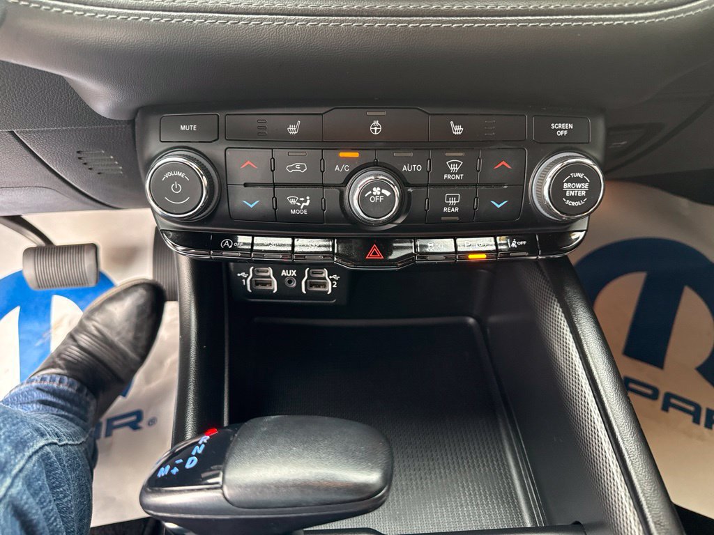 Used 2022 Dodge Durango GT AWD/4WD image 15