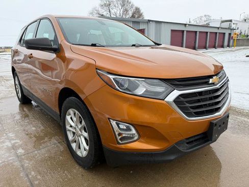 Used 2018 Chevrolet Equinox LS image 6