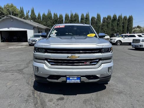 Used 2017 Chevrolet Silverado 1500 LTZ Z71 w/ LTZ Plus Package AWD/4WD image 2