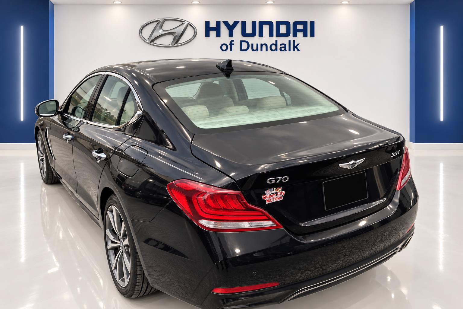 Used 2019 Genesis G70 3.3T Advanced w/ Elite Package RWD image 2
